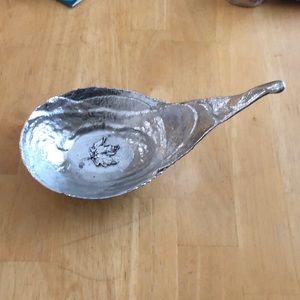 🍁 Silver maple leaf decorative dish